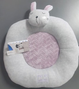 TRIXIE  LEGOWISKO JUNIOR KRÓLIK 40 CM JASNOSZARE/LILIOWE