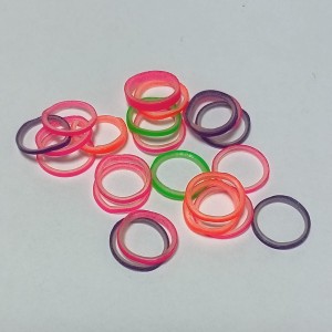 Lainee - gumki lateksowe mix kolorów  średnie cienkie 100szt