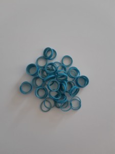 Lainee - gumki lateksowe niebieskie średnie,średnia grubość 7,9mm 100szt